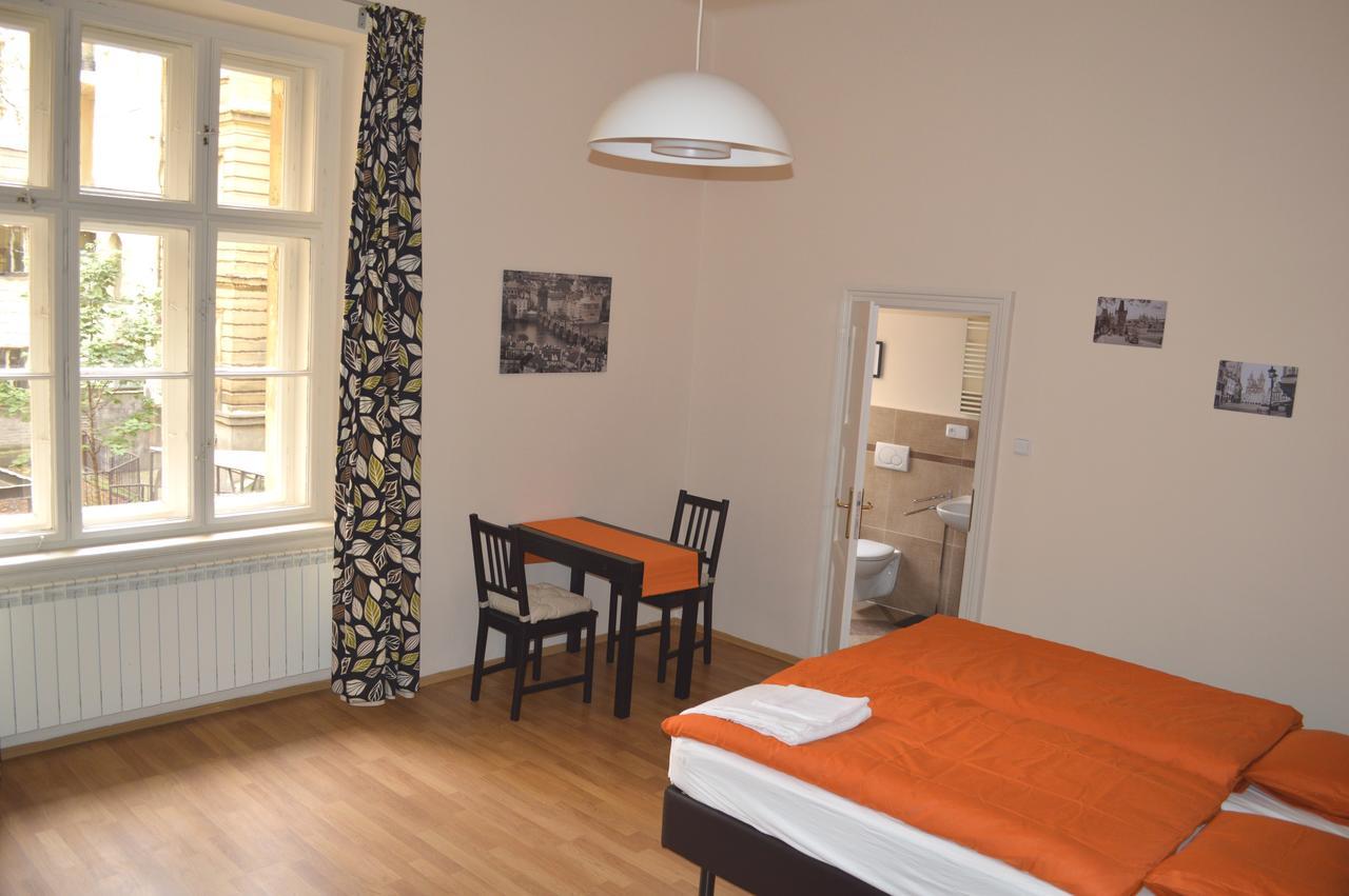 Valentina Apartments Prague Exterior photo